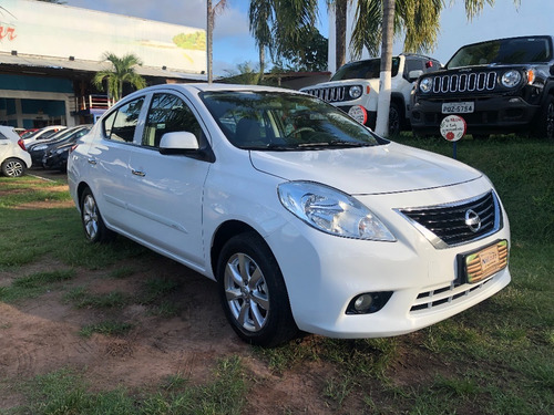 Imagem 3 de 9 de Nissan Versa Sl 1.6 16v Flex Fuel 4p Mec.