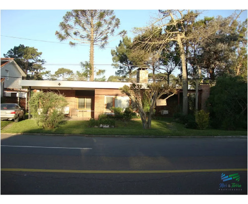Alquilo Casa De 4 Dormitorios Por Temporada Eb La Mansa A 200 Ms Del Mar, Punta Del Este