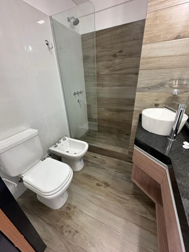 Venta - Hermoso Depto 2 Ambientes A Estrenar Con Cochera