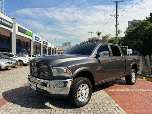 Dodge Ram 5.7 2500 Crew Cab Laramie