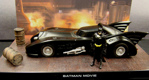 Eaglemoss 1989 Movie Batmobile Diorama