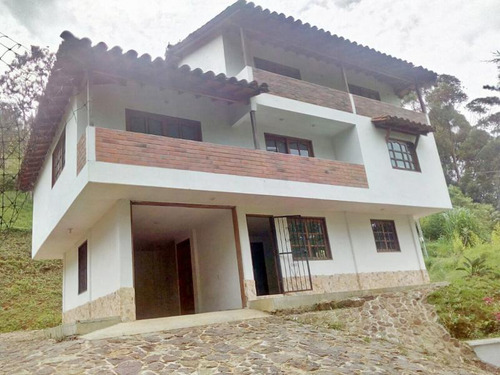 Casa En Venta En El Retiro, Sector La Fe