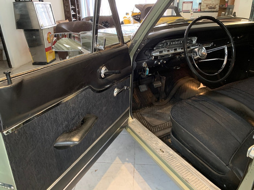 Ford Falcon De Luxe