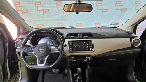 Nissan Versa Platinium 2020