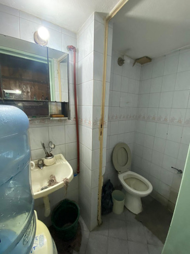 Venta Excelente Local Zona Comercial Castelar Sur