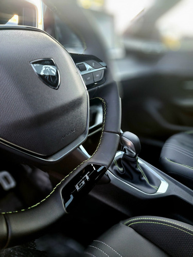 Peugeot 208 1.0T Gt