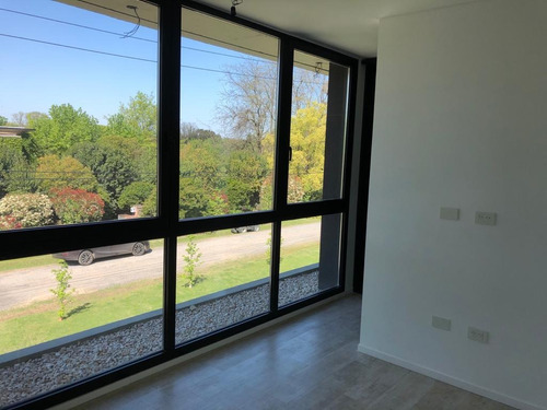 Imagen 13 de 17 de Hermosa Casa Minimalista 4 Amb. Club De Campo Los Pinguinos
