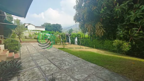 Casa En Venta En Lagos Del Cacique. Cod V61450