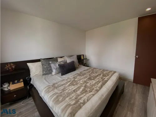Apartamento Para Venta En El Poblado Con Excelente...(mls#253030)