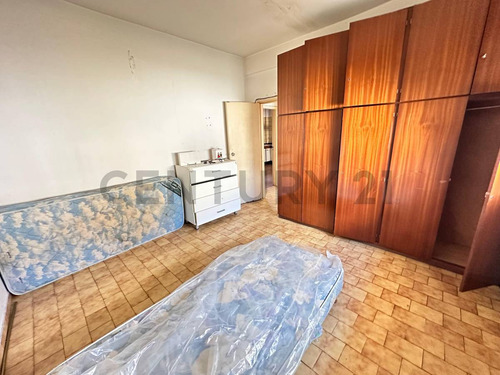 Ideal Inversión: Casa + Departamento + 3 Locales - Ciudadela