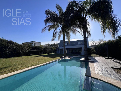 Casa En Venta Lote Interno 3 Dormitorios Barrio Santa Teresa, Villanueva