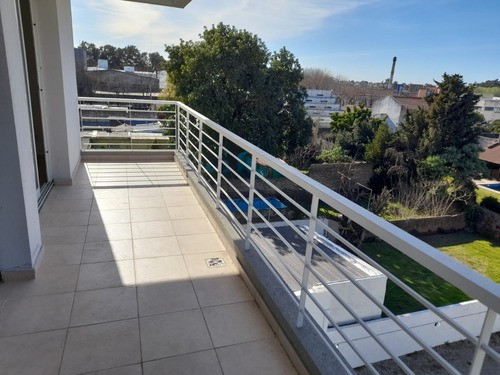 Departamento A Estrenar En Venta En Monte Grande. 