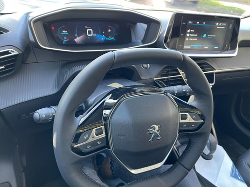 Imagen 15 de 15 de 208 Allure Tiptronic 1.6 0km Am22