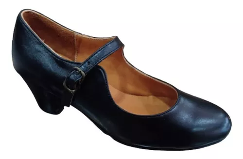 Zapato profesional de baile español en piel, con suela claveteada