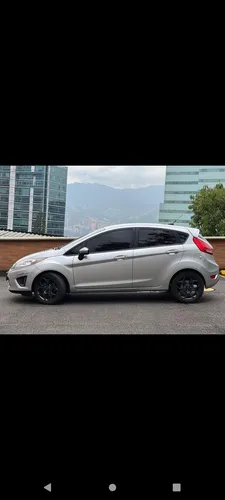 Ford Fiesta 1.6 Hatchback Mecánica