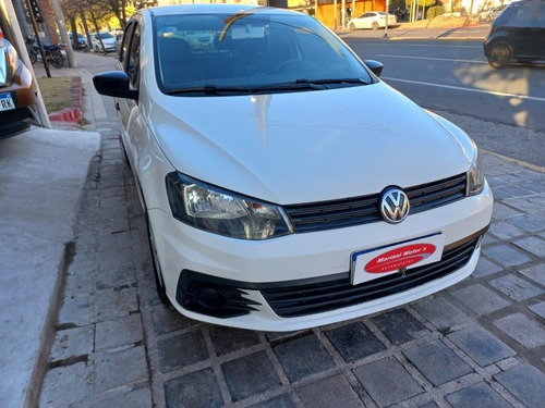 Imagen 10 de 11 de Volkswagen Gol Trend 2017 1.6 Serie 101cv 5p