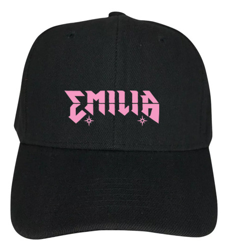 Emilia Mernes Gorra Pop Regueton Balada