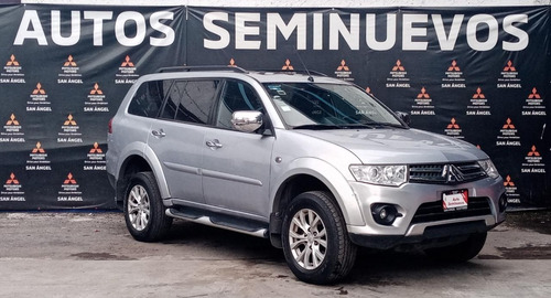 Imagen 3 de 14 de Mitsubishi Montero Limited 4x2 2015