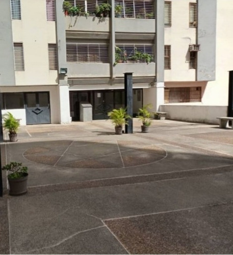 Imagen 2 de 11 de Oportunidad! En Lomas Del Avila En Venta Acogedor Apartamento Pfys