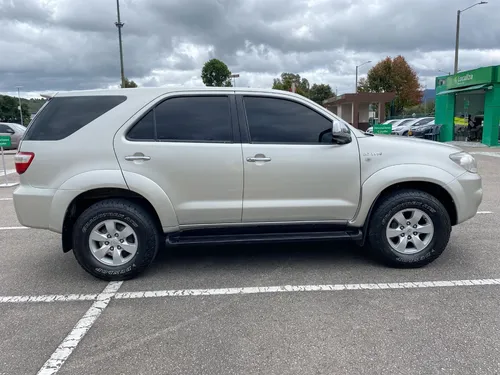 Toyota Fortuner 2.7l 4x4