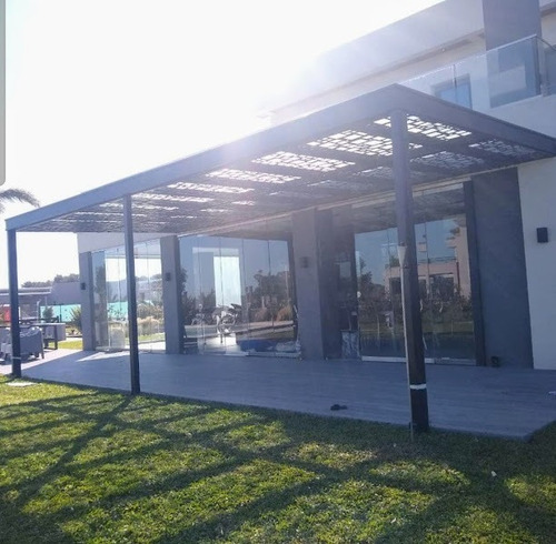 Pergolas En Hierro Con Chapa Perforada Decorativa