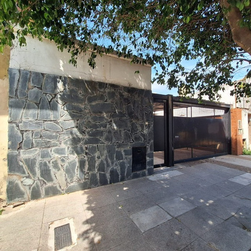 Venta Casa Con Galpon Villa Lynch