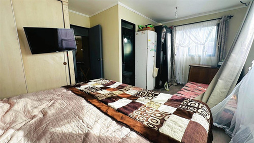 Casa En Venta De 4 Dorm. En Quilicura