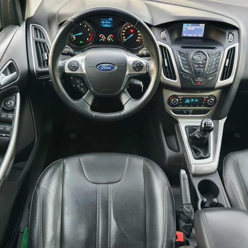 Ford Focus Sedan Se