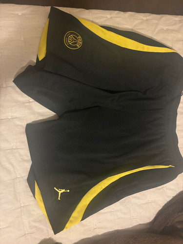 Short Entrenamiento Paris Jordan Nike (Usado)