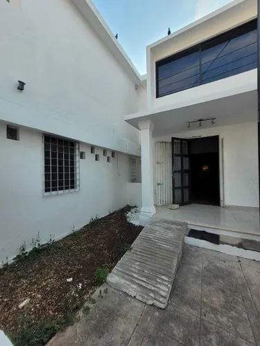 Casa Ideal Para Negocio O Giro Comercial En La García Ginerés