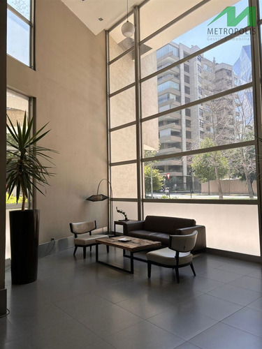 Departamento En Venta De 2 Dorm. En Las Condes