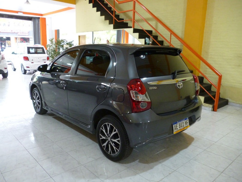 Imagen 7 de 15 de Toyota Etios Xls Aut 5p 2021