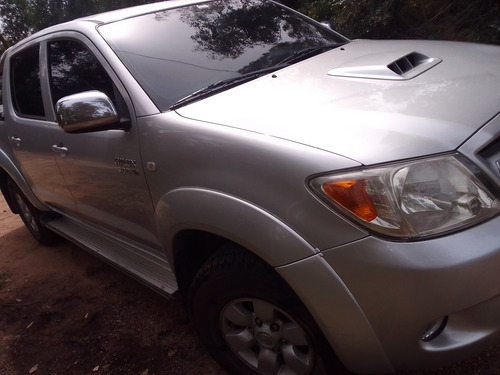 Toyota Hilux SW4 3.0 Srv Cuero