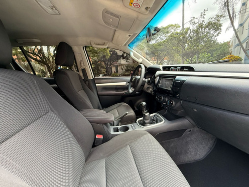 Toyota Hilux 2.4l