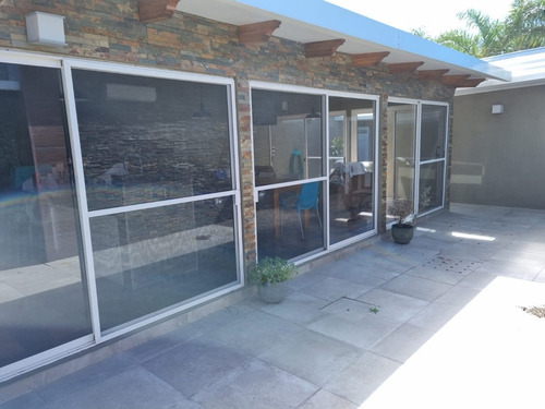 Imagen 3 de 30 de Venta En Las Toscas Frente Al Mar 344lt