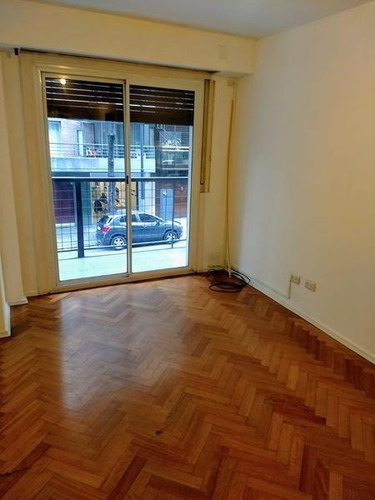 Imagen 4 de 12 de Departamento En Recoleta Con Balcon Corrido A Metros Del Subte D