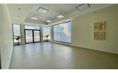 Local Comercial 4to Nivel En Alquiler En Bella Vista