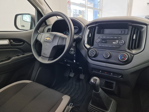 Imagen 8 de 12 de Chevrolet S10 2.8 Ls Cd Tdci 200cv 4x2