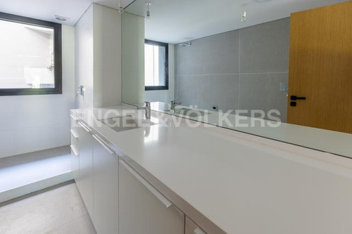 Imagen 9 de 14 de Elegante Apartamento Frente Al Golf A Estrenar