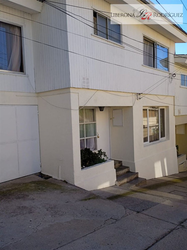 Casa En Venta En Pasaje A Pasos Del Centro De Viña