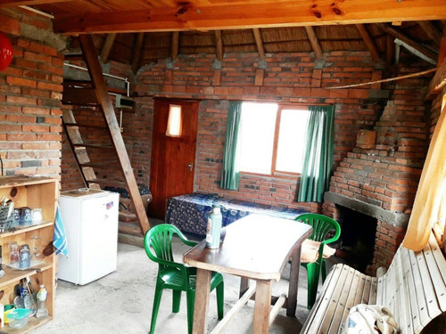 Casa Nidito De Amor, Tranquila Y Céntrica. Vendo / Alquilo.