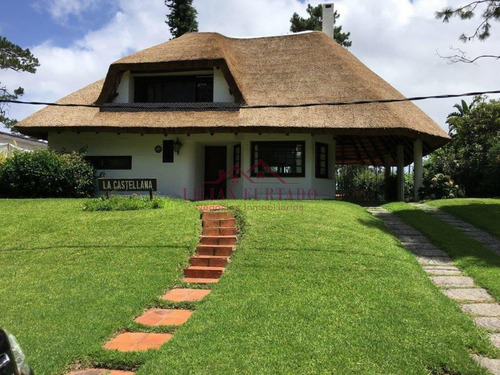 Quincho En Mansa Parada 15 En Venta- Ref: 1615