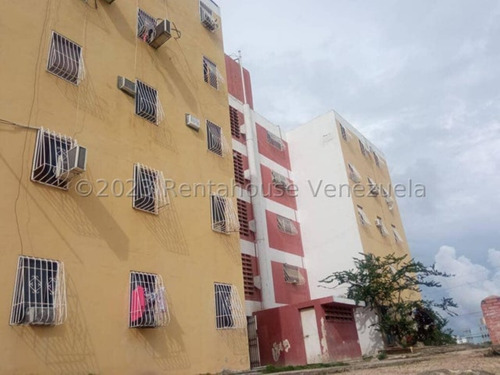 Milagros Inmuebles Apartamento Venta Barquisimeto Lara Union Economica Residencial Economico Código Inmobiliaria Rent-a-house 23-32498
