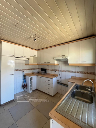 Linda Casa A Orilla De Lago