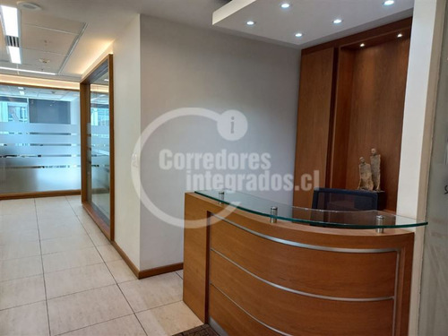 Oficina En Arriendo En Las Condes, Excelente 7/ P, 3/b, 1/e 