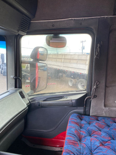 Imagem 3 de 15 de Scania R114 330