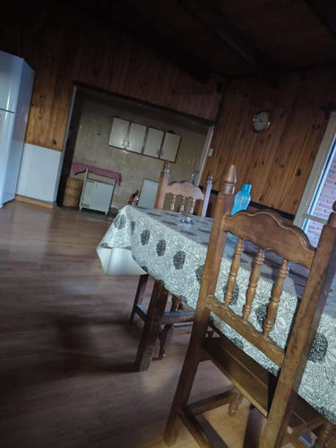 Venta Casa 4 Amb, 670m2, BÂș 26 De Junio, Caleta Olivia