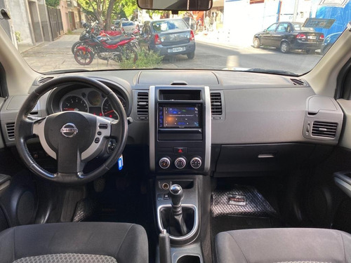 Nissan X-trail 2.5 Visia 6mt