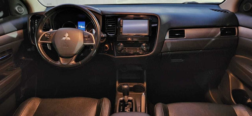 Imagem 12 de 14 de Mitsubishi Outlander 2.0 Cvt