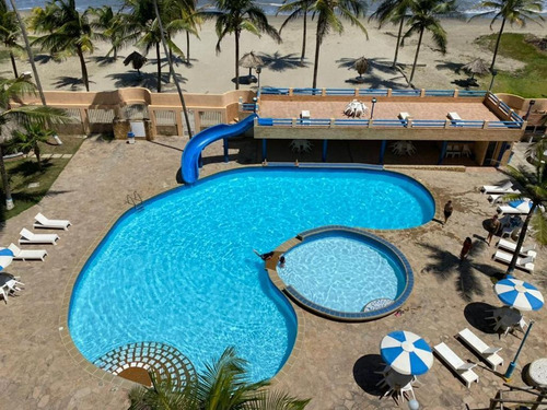 Imagen 2 de 9 de Se Vende Apartamento 75m2 2h/2b/1p Tucacas